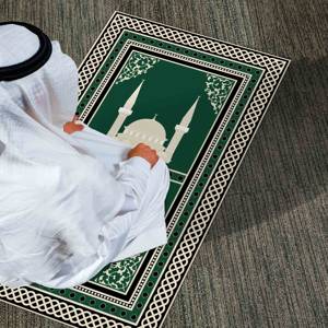 Alfombra de Oración Musulmana Verde para Mezquita: Diseño Elegante, Lavable a Máquina, con Pelo Suave - Product Image 3