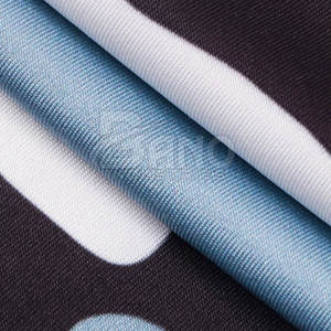 Nuevo Conjunto Deportivo de Compresión para Hombre, Primavera 2025, con Logotipo Personalizado, Sólido, Transpirable, Colores Personalizables, MOQ Bajo, Alta Calidad - Product Image 6