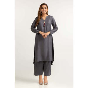 Chemise en crêpe jacquard noir teint avec décoration boutonnée et ensemble pantalon - Product Image 2