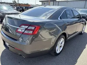 Ford Taurus SEL 2019 - Product Image 5