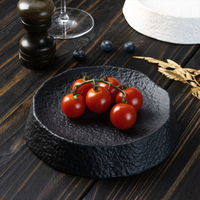 YAYU OEM ODM Vaisselle Moléculaire Moderne Texture Pierre Usine Fruits Traiteur Plats Céramique Noire Assiettes à Dessert pour Restaurant