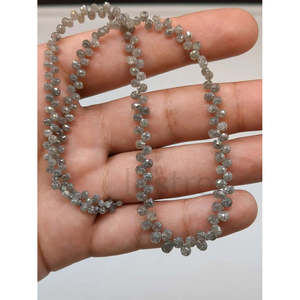 Cuentas de Diamante Facetadas en Forma de Lágrima, Color Gris Plateado, 2.4 mm-3.5 mm, Naturales, para Joyería y Manualidades - Product Image 1