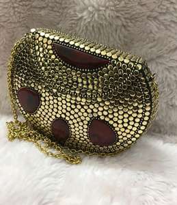 2025 nuevo diseñador de moda moderno bolso de mano para mujer con cadenas personalizar tamaño uso diario eventos de boda - Product Image 2