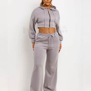 Conjunto Deportivo de Mujer con Top Corto y Pantalones Acampanados de Último Diseño, Conjunto Deportivo de Mujer con Top Corto y Pantalones Acampanados de Primera Calidad - Product Image 3