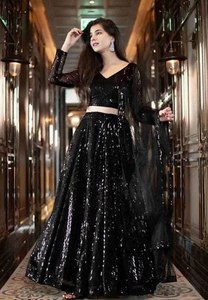 Vesta Exports Designer de luxe Dhoti Costume fait à la main décontracté de haute qualité Vêtements Automne Doublure en soie Fil-Paillettes Broderie Dentelle - Product Image 6