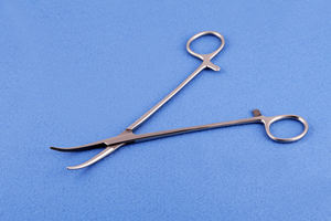 Pinzas Arteriales HEISS de la Mejor Calidad, Instrumentos Quirúrgicos OEM Personalizados, Más Vendidas, Fabricación en Pakistán - Product Image 2