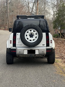 2022 R0-VER DEFENDER 110 S ไมล์น้อย เครื่องยนต์สมบูรณ์ ระบบส่งกำลังดี หลังคาพาโนรามา ไฟหน้า LED พร้อมส่ง - Product Image 5