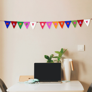 Guirlande de bruants "Joyeux anniversaire" en feutre de laine moderne et élégant Décoration murale écologique pour anniversaire nature morte - Product Image 2