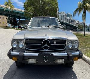 Mercedes-Benz 380SL d'occasion, conduite à droite/à gauche, 1985 - Product Image 1