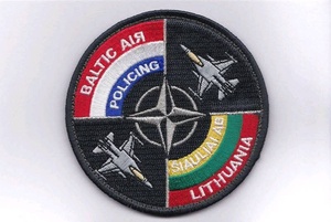 Champ King – Patchs en PVC brodés et tissés en caoutchouc, durables et élégants, 80g, porte-clés personnalisés avec logo, accessoires de mode sur mesure - Product Image 3