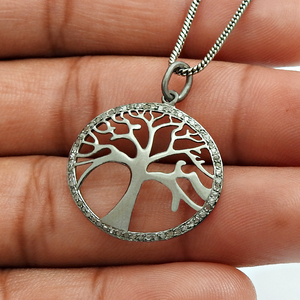 Bijoux en argent 925 Design minimaliste Collier pendentif à breloques arbre de vie fait à la main personnalisé avec diamant pavé en gros - Product Image 1