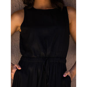 Rita Schwarzes ärmelloses Kleid mit natürlicher Taille - Product Image 4