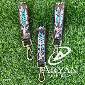 พวงกุญแจหนังแบบหนีบกุญแจแบบใหม่พวงกุญแจหนังแบบตะวันตกพวงกุญแจขนนกพวงกุญแจหนังแบบกำหนดเองพวงกุญแจคาวเกิร์ลพวงกุญแจแบบปรับแต่งได้ - Product Image 1