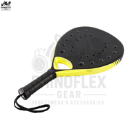 Raqueta de Pádel Profesional de Carbono de Alta Calidad con Diseño Ligero, Red de Nailon Ecológica, Personalizable OEM, Hecha en Pakistán