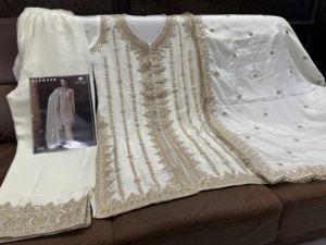 Heavy Chinon Fiesta formal para mujer Salwar Kameez con bordado de secuencia Trabajo de puntada de secado rápido - Product Image 3