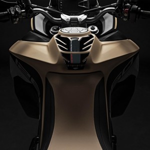 Adesivi Protettivi 3D in Resina-Gel per Serbatoi Moto, Compatibili con Ducati Multistrada 1260 Enduro - Product Image 2