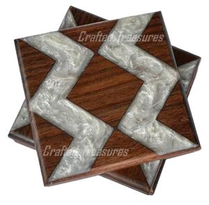 Dessous de verre en résine de bois de style classique unique Dessous de verre de conception mignonne pour la protection de table pour la décoration de bar de mariage de bureau à domicile - Product Image 3