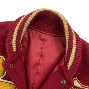 Chaquetas Varsity Bordadas de Moda Urbana Personalizadas, Cálidas para Invierno, con Forro Interior de Tejido Softshell, Chaqueta de Béisbol para Hombre - Product Image 4