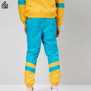 Wholesale Bulk Custom <b>Men</b> Zip up Windbreaker Jacket and <b>Shorts</b> Two Pieces Set Nylon Windbreaker <b>Tracksuit</b> 2025 - Product Image 4