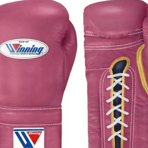 ถุงมือชกมวยแบบผูกเชือก Winning สีชมพูเข้ม-ทอง หนังแท้ สำหรับฝึกซ้อมและแข่งขันระดับมืออาชีพ รุ่นลิมิเต็ด - Product Image 3