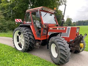 Tracteur utilitaire agricole d'occasion Fiat 80-90 2WD 4WD pour la gestion professionnelle des cultures et l'entretien des terres - Product Image 5