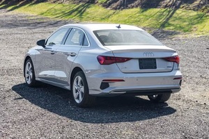 Audi A3 Premium Plus quattro 2023 Certificado, Sedán Usado en Excelentes Condiciones - Product Image 5