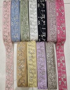 Cordones de trabajo de hilo bordado hechos a medida con opciones multicolores en bordado de lentejuelas en 1,5 pulgadas de ancho - Product Image 2