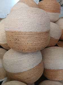 Puf Trenzado de Yute y Tinte, Diseño Moderno, Hecho a Mano, Móvil, 2 Piezas para Uso Decorativo por DIVTIK DECOR - Product Image 2