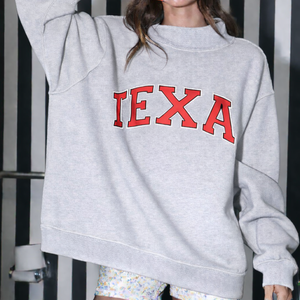 Sudadera Oversize para Mujer con Cuello Alto y Estampado, Estilo Urbano, Otoño/Invierno, Ecológica, Informal, con Detalles de Lentejuelas y Emblema - Product Image 1