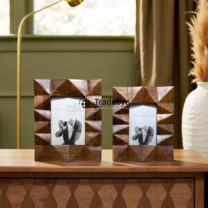 Marco de fotos de madera Tradebyd, decoración rústica hecha a mano para fotos de boda, fotos familiares y regalos - Product Image 2