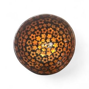 Bol en noix de coco fait à la main avec incrustation de nacre pour la présentation des aliments, la décoration de table et l'espace de vie naturel du Vietnam - Product Image 6
