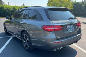 Mercedes-Benz E400 4Matic Wagon 2018 d'occasion, propre, moteur V6 biturbo - Product Image 2