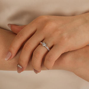 Bague de promesse Jeulia Amore à deux tons, en forme de cœur incurvé, en argent sterling avec placage or rose - Product Image 6