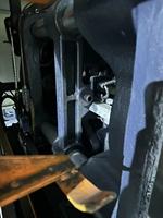 Machine de moulage par injection plastique verticale Jetmaster 2024, bon état de marche, JM 128 tonnes, petite machine à pompe