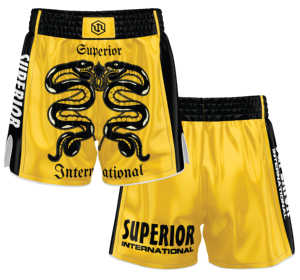 กางเกงชกมวย MMA คุณภาพสูงสำหรับผู้ชาย ความยาวขาใน 6 นิ้ว พิมพ์ลายแบบ Sublimation ระบายอากาศได้ดี ยืดหยุ่นสูง สปอร์ต ผลิตจากโพลีเอสเตอร์ 100% - Product Image 3