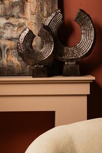 Sculpture de statue ronde en aluminium bronze moderne, ornement de table à base haute pour chambre à coucher et salon, objet décoratif pour la maison - Product Image 2