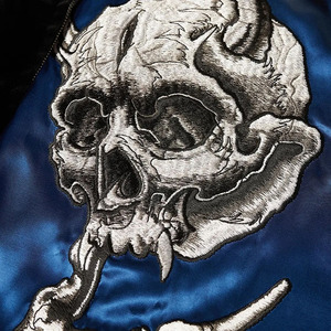 Chaqueta de bombardero de satén de color elegante con diseño personalizado y chaquetas universitarias de satén de doble cara de estilo de béisbol de tamaño para hombres - Product Image 6