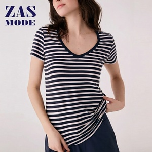 Nueva Llegada: Camiseta de Algodón Transpirable para Mujer, con Hombros Descubiertos, Cuello en V, Corte Regular, Diseño a Rayas, Hecha a Medida en Bangladesh - Product Image 1