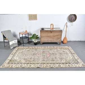 พรมทอสไตล์ตุรกี4.8วินเทจสีเบจและสีเขียวพรมขนสัตว์แบนพร้อมยางรองสำหรับตกแต่งห้องนั่งเล่น - Product Image 1