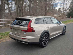 2016 Assez UTILISÉ V o I v o v60 T5 Drive - Product Image 3