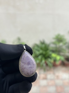 หินแท้เครื่องประดับสไตล์อินเทรนด์จี้ผู้หญิงทำด้วยมือเงินสเตอร์ลิงหยกลาเวนเดอร์ cabochons ทรงลูกแพร์3A แต่งงาน - Product Image 3