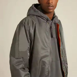 Blouson aviateur universitaire de meilleure qualité personnalisé en toile 3XL pour hommes avec service de baseball en satin réversible de grande taille OEM - Product Image 3