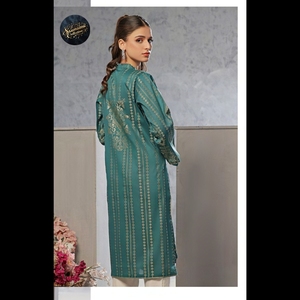 Ssumaira's Present Saphron's Prêt-à-porter Formelle Kurti Collection Jacquard Matériel Pakistanais Salwar Kameez Robes pour les Fêtes - Product Image 2