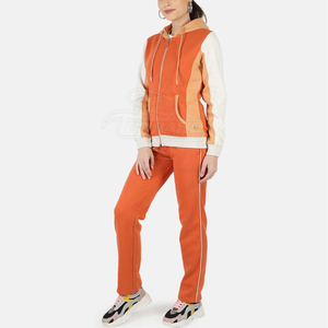 Ensemble de survêtement 2 pièces en velours avec logo de broderie en strass personnalisé pour femmes ensemble gris de pantalons deux pièces en velours et sweats à capuche pour femmes - Product Image 4