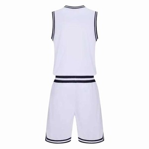 Uniformes de basket-ball personnalisables d'entraînement disponibles ensemble de maillots de basket-ball vêtements de sport respirants maillots de basket-ball universitaires - Product Image 2