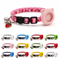 Schattig fruitprint AirTag kattenhalsbandje met bel en bedel, afneembaar veiligheidskattenhalsbandje Ming Jia