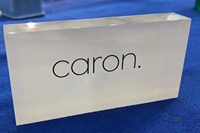 Bloc de logo personnalisé en acrylique transparent, présentoir de marque solide, fabriqué en Chine pour comptoir de vente au détail ou signalétique de bureau