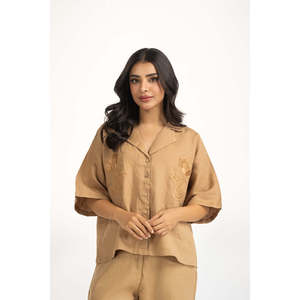 Blusa Casual de Lino WM-COD-SS25-358T con Cuello Camisero, Elemento de Moda Sencillo para Primavera/Verano, Corte Regular - Product Image 4