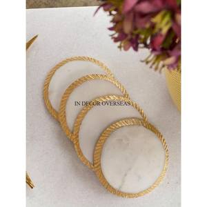 Posavasos de mármol blanco de forma cuadrada con bordes de diseñador únicos de color plateado y dorado con soporte de aluminio fundido de proveedor indio - Product Image 4