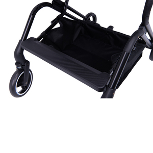 Carrito de transporte de mascotas con diseño de 3 pliegues y capacidad de cesta de 15kg para viajes - Product Image 1
